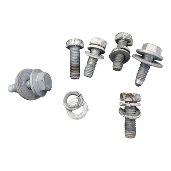 Par Parafuso Tranca Trava Tampa Carroceria Saveiro 17 A 23