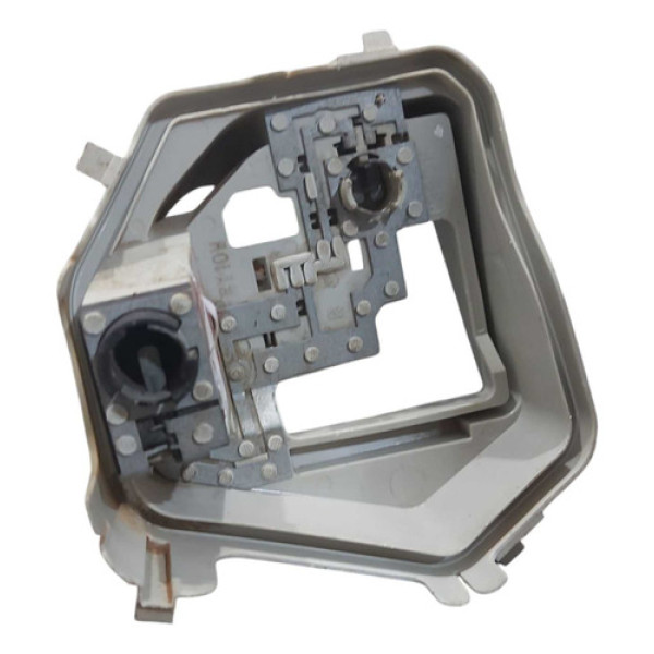 Circuito Soquete Lanterna Traseira Direita Voyage G6