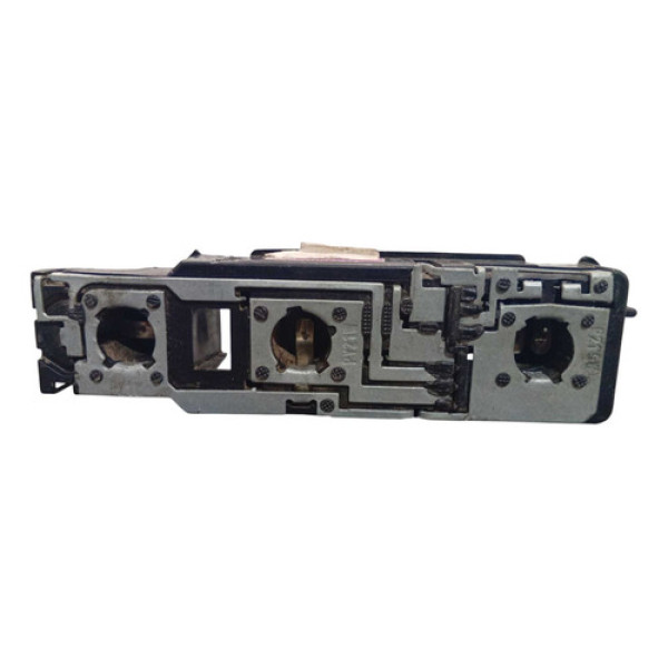 Circuito Soquete Lanterna Traseira Esquerda Corsa Sedan