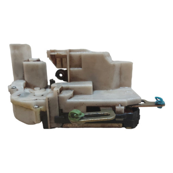Fechadura Porta Dianteira Esquerda Celta 4p 2000 A 2006  
